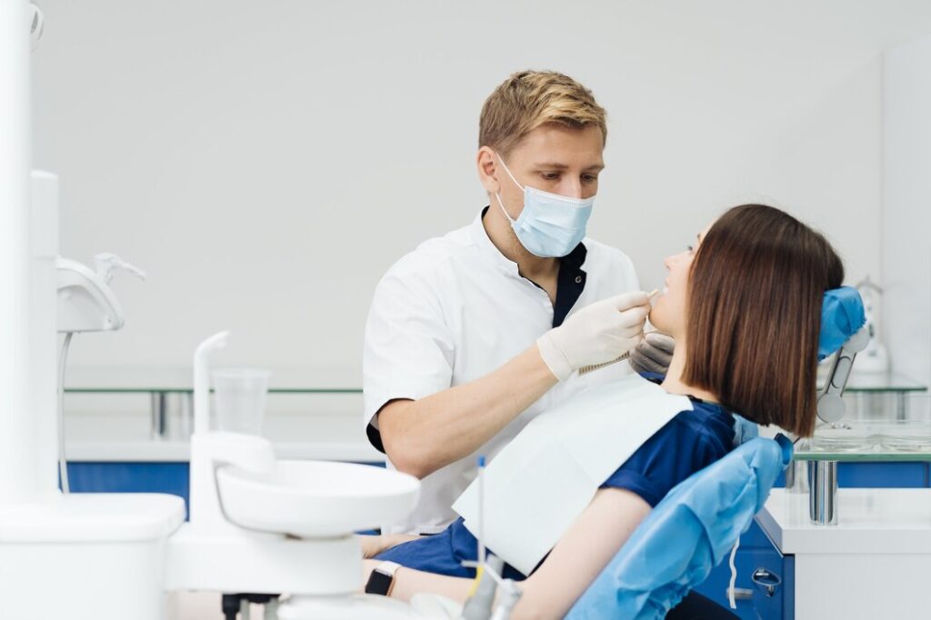 The Ultimate Checklist: How to Choose the Right Dentist in Salt Lake City Without Insurance